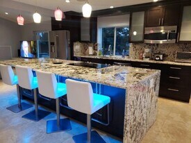 801 NW 49th Way in Coconut Creek, FL - Building Photo