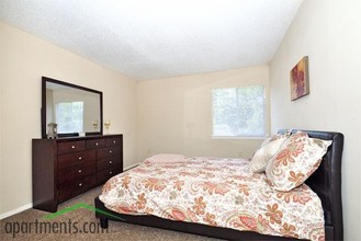 Brentwood Estates in Montgomery, AL - Foto de edificio - Building Photo