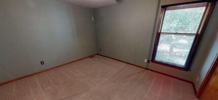 14718 S Navaho Dr in Olathe, KS - Building Photo - Building Photo