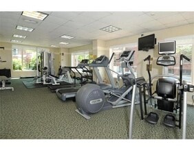 10 Rogers St in Cambridge, MA - Foto de edificio - Building Photo