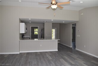 8159 Hedgecoth Ave in North Port, FL - Foto de edificio - Building Photo