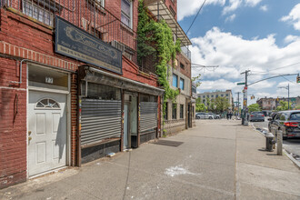 77 Lee Avenue in Brooklyn, NY - Building Photo - Building Photo