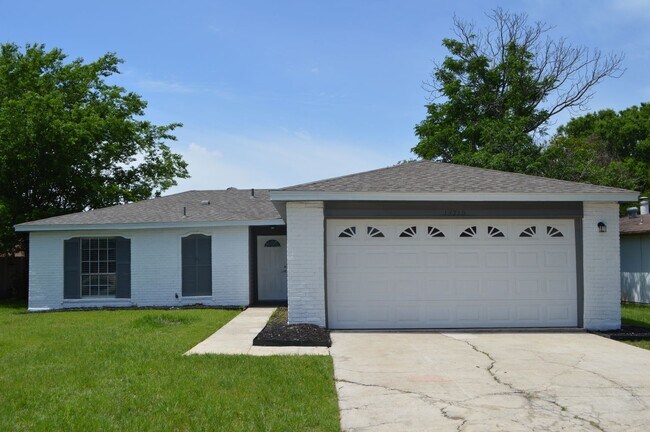 13719 Earlywood St