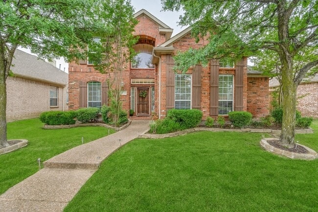 property at 3523 Lincoln Dr