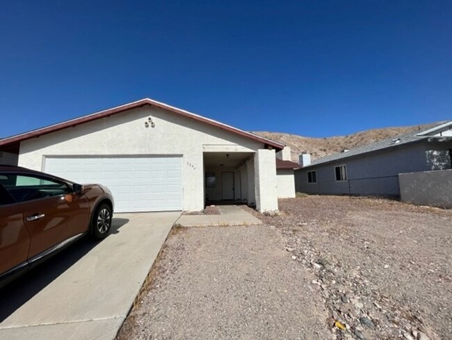 3554 Gloria Ave in Bullhead City, AZ - Building Photo - Building Photo