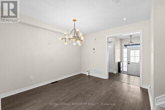 2435 River Mist Rd in Ottawa, ON - Building Photo - Building Photo