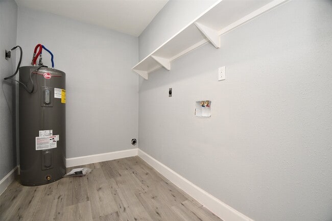 property at 5429 De Lange Ln