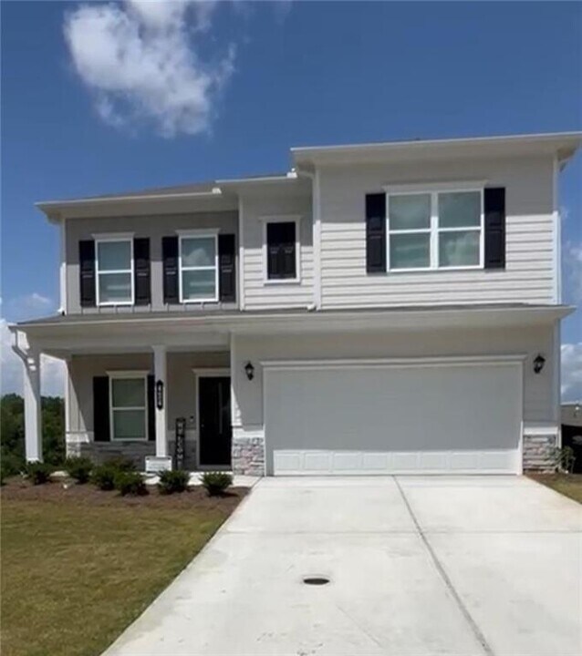 424 Deven Dr in Dallas, GA - Building Photo