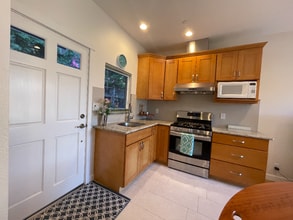 1363 Los Arboles Ave in Sunnyvale, CA - Building Photo - Building Photo