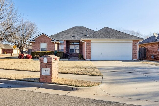 property at 824 Hunter Pl