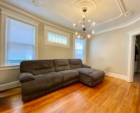 123 W 6th St in Bayonne, NJ - Building Photo - Building Photo