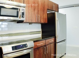 800 Brazos St-Unit -Unit 903 in Austin, TX - Building Photo - Building Photo