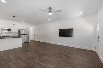 2209 3rd Ave S in Irondale, AL - Foto de edificio - Building Photo