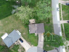 5908 E 95th Terrace in Kansas City, MO - Building Photo - Building Photo