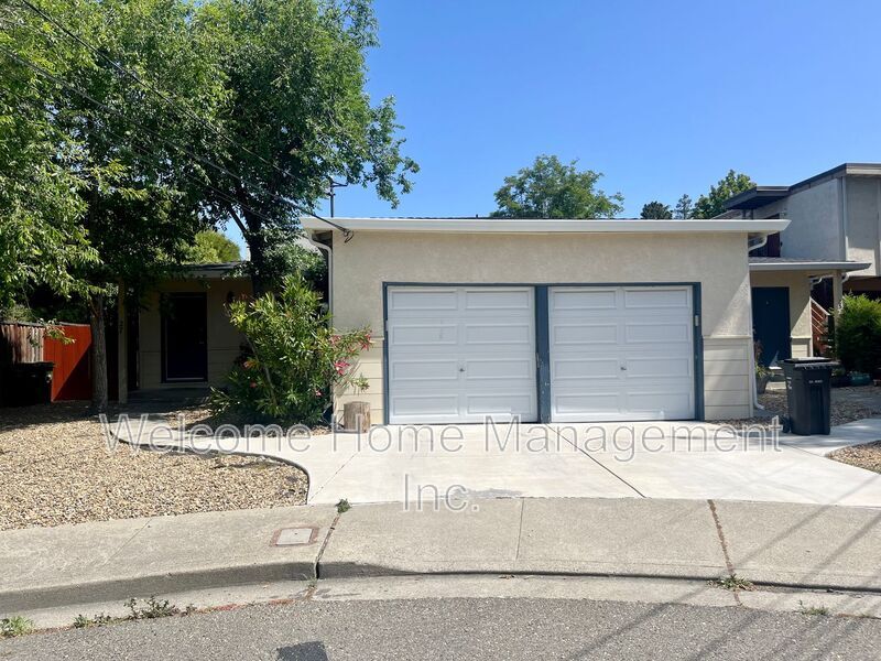 27 Baldwin Ct in Walnut Creek, CA - Building Photo