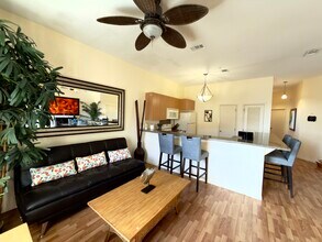 6410 Padre Blvd, Unit 302 in South Padre Island, TX - Foto de edificio - Building Photo