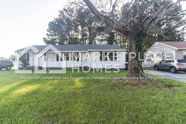 2247 Onslow Dr in Jacksonville, NC - Building Photo - Building Photo