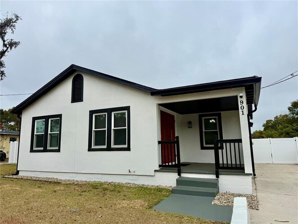 901 Concord St in Orlando, FL - Building Photo