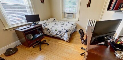 33 Dwight St, Unit 2 in Brookline, MA - Foto de edificio - Building Photo