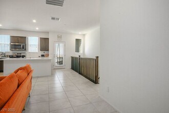 611 Sedum Ave. in Henderson, NV - Building Photo - Building Photo