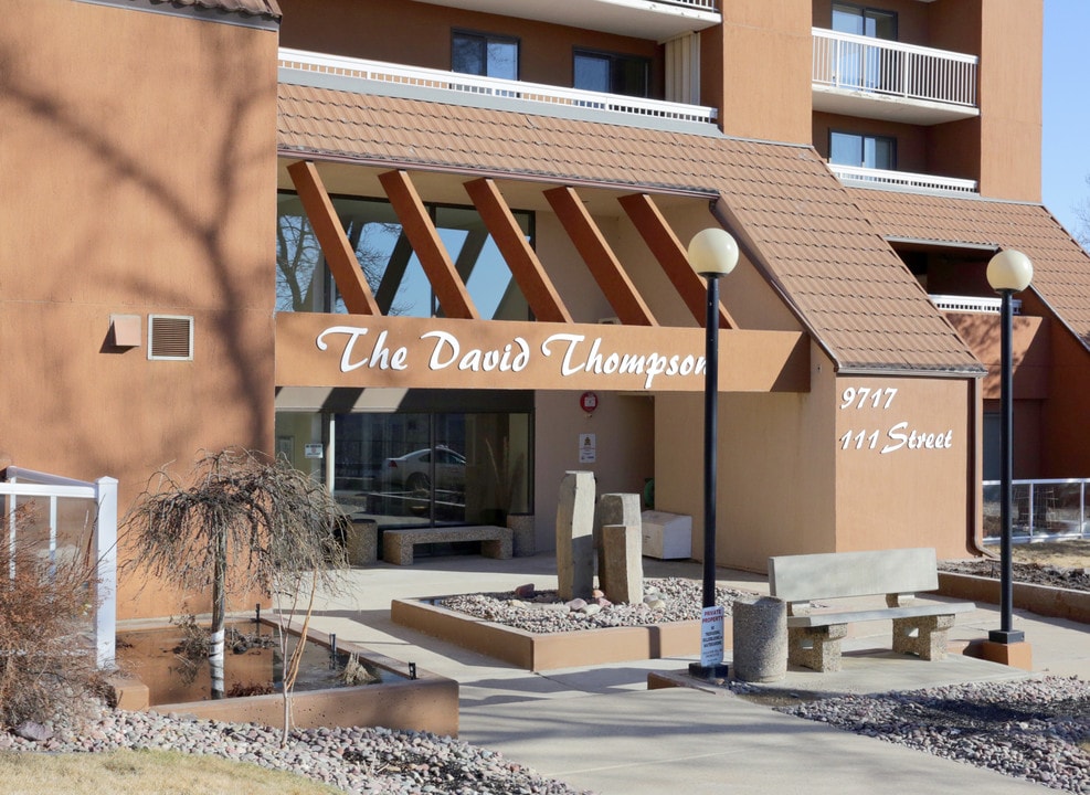 The David Thompson in Edmonton, AB - Building Photo