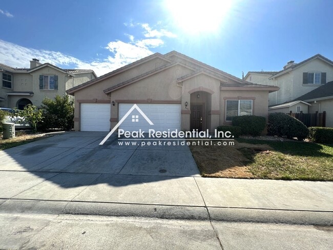 6605 Rabbit Hollow Way in Elk Grove, CA - Building Photo - Building Photo