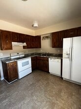 750 S 4th St, Unit 3 in Glenrock, WY - Building Photo - Building Photo