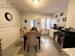 31 Sheafe St, Unit 2 in Boston, MA - Foto de edificio - Building Photo