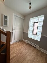 8531 W Gregory St, Unit 1 in Chicago, IL - Building Photo - Building Photo