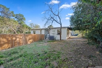 1009 Canton, Unit 08F in San Antonio, TX - Building Photo - Building Photo