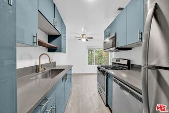 2636 Kansas Ave in Santa Monica, CA - Building Photo - Building Photo
