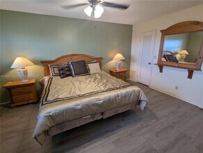 4047 NW 16th St in Lauderhill, FL - Building Photo - Building Photo