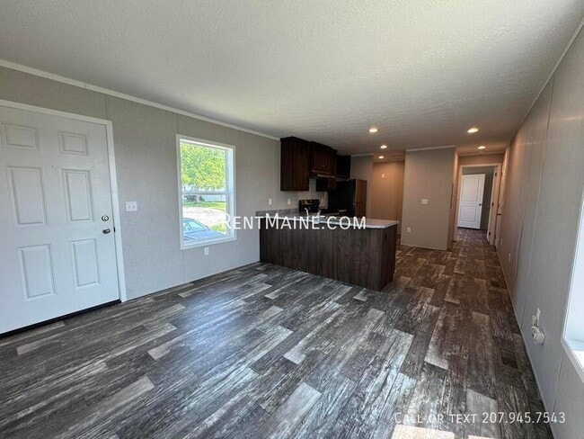 168 A St in Pittsfield, ME - Foto de edificio - Building Photo