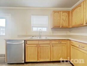 1618 Howell Dr in Indianapolis, IN - Building Photo - Building Photo