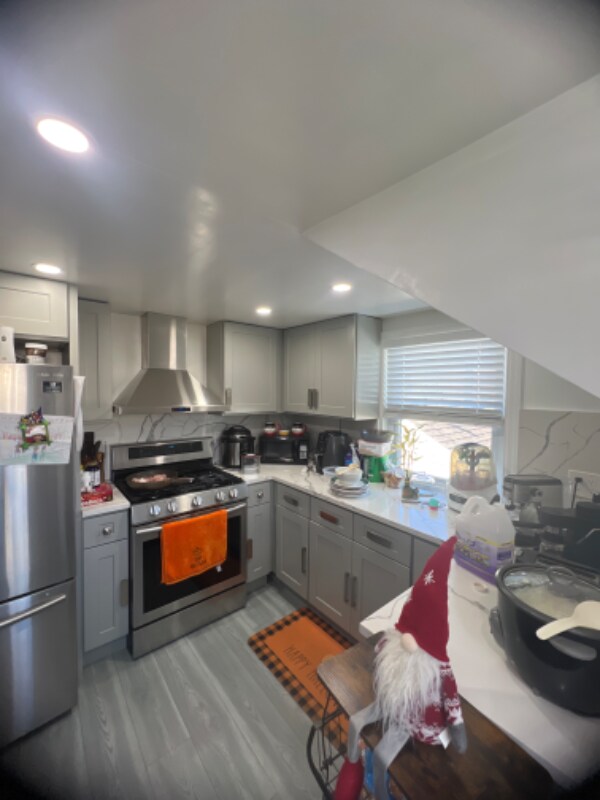 28 Linden Ave-Unit -28 Linden Ave apt-2 in Kearny, NJ - Building Photo - Building Photo