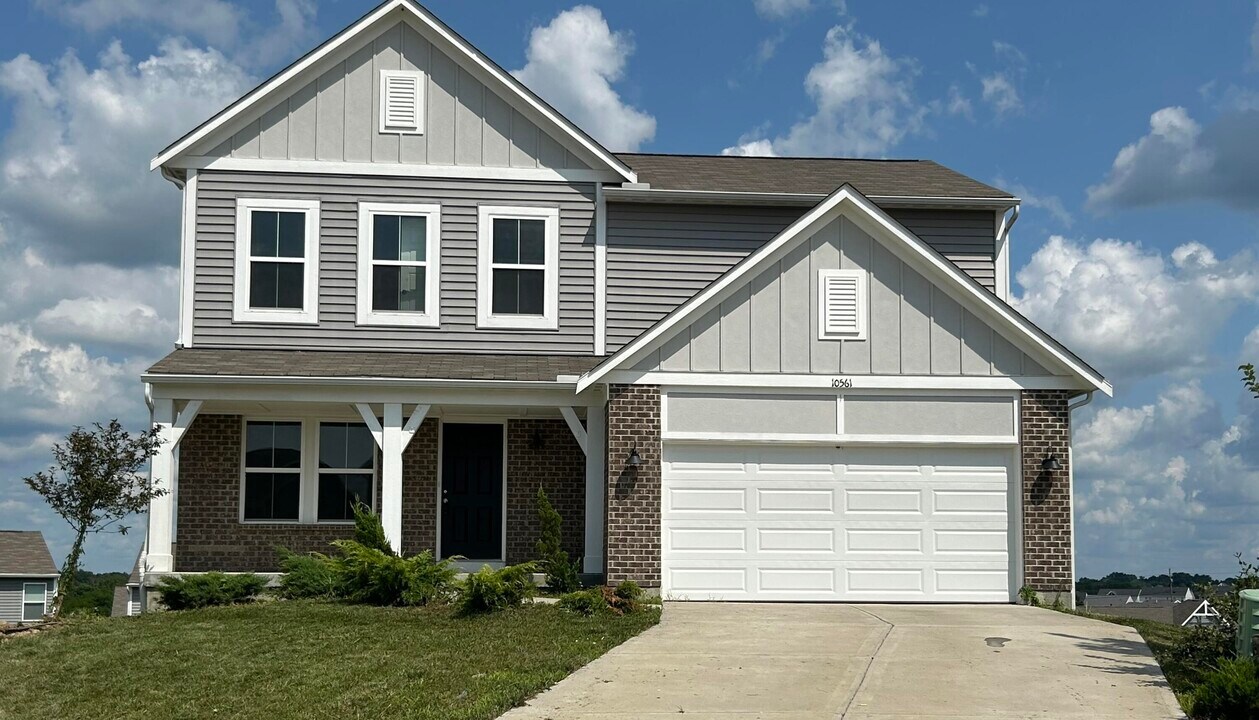 10561 Elderberry Ln in Independence, KY - Foto de edificio