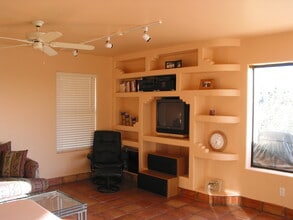 15710 E Thistle Dr in Fountain Hills, AZ - Building Photo - Building Photo