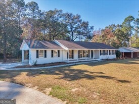 1806 Knox St in Dublin, GA - Building Photo