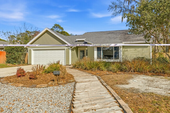 property at 11149 Losco Junction Dr S