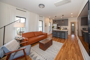 1002 Lamond Ave, Unit 1BR Apartment Suite - East in Durham, NC - Building Photo