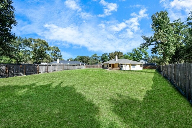 2102 Rolling Glen Dr in Spring, TX - Building Photo - Building Photo