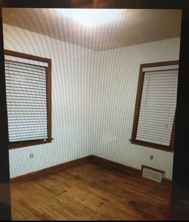 831 Scenic Dr in Charleston, WV - Building Photo