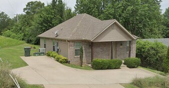 1217 N Stephens Ave in Fayetteville, AR - Building Photo