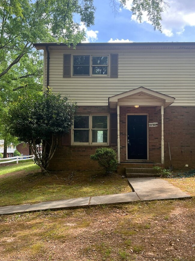 property at 112 Colonial Cir