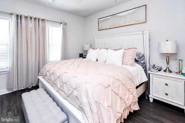 property at 7205 Sprouse Ct