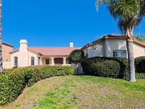 8800 Laguna Dr in Chowchilla, CA - Building Photo - Building Photo