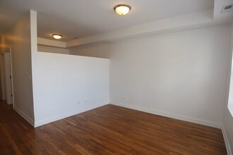 4048 N Milwaukee Ave-Unit -2 in Chicago, IL - Building Photo - Building Photo