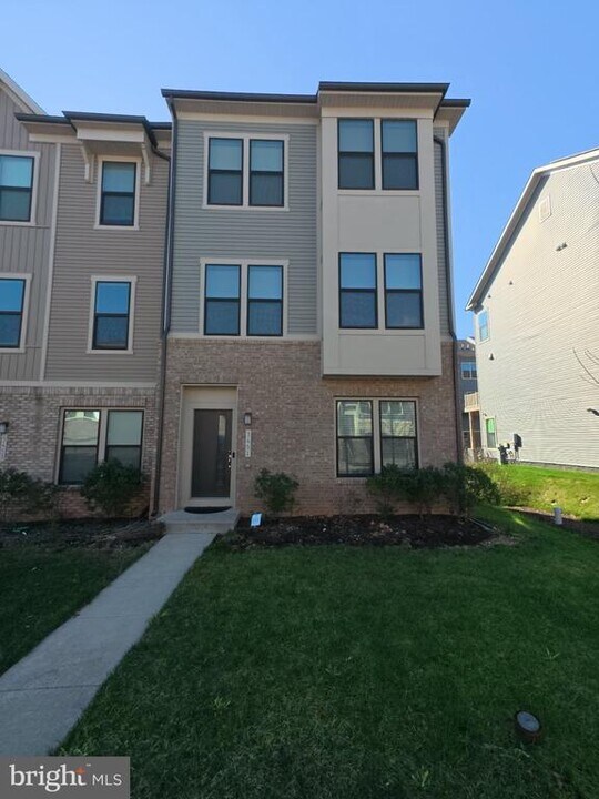 3451 Watershed Blvd in Maryland City, MD - Building Photo