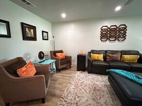 1916 N Floyd Rd in Richardson, TX - Building Photo - Building Photo