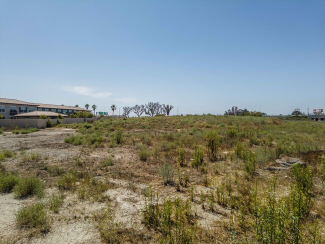 Fore RiverPark in Oxnard, CA - Foto de edificio - Building Photo